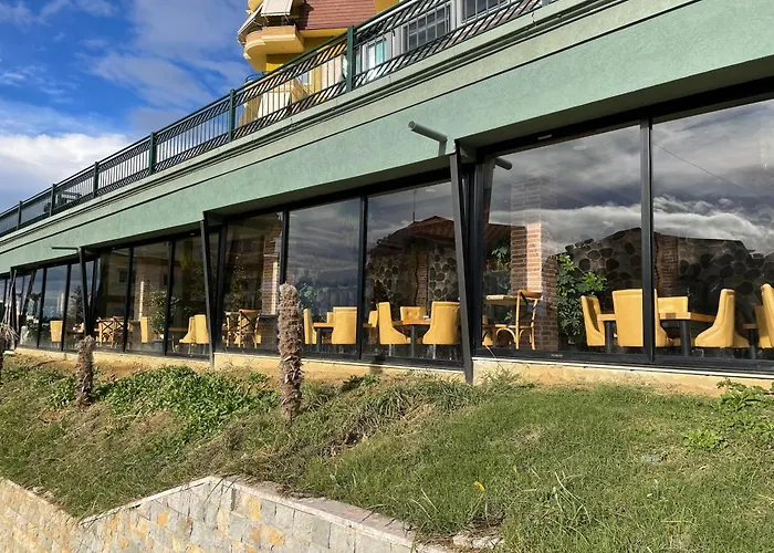 Land Lägenhet Tirana